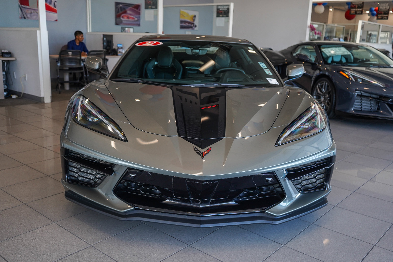 Used 2022 Chevrolet Corvette Stingray Premium Conv w/ Z51 Performance Package RWD image 2