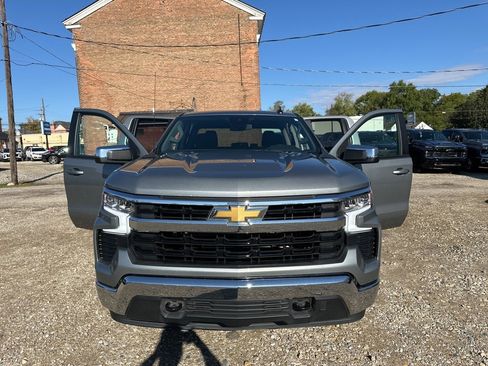 Used 2025 Chevrolet Silverado 1500 LT image 34