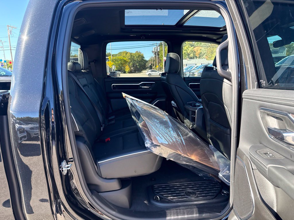 New 2027 RAM 1500 Laramie AWD/4WD image 25