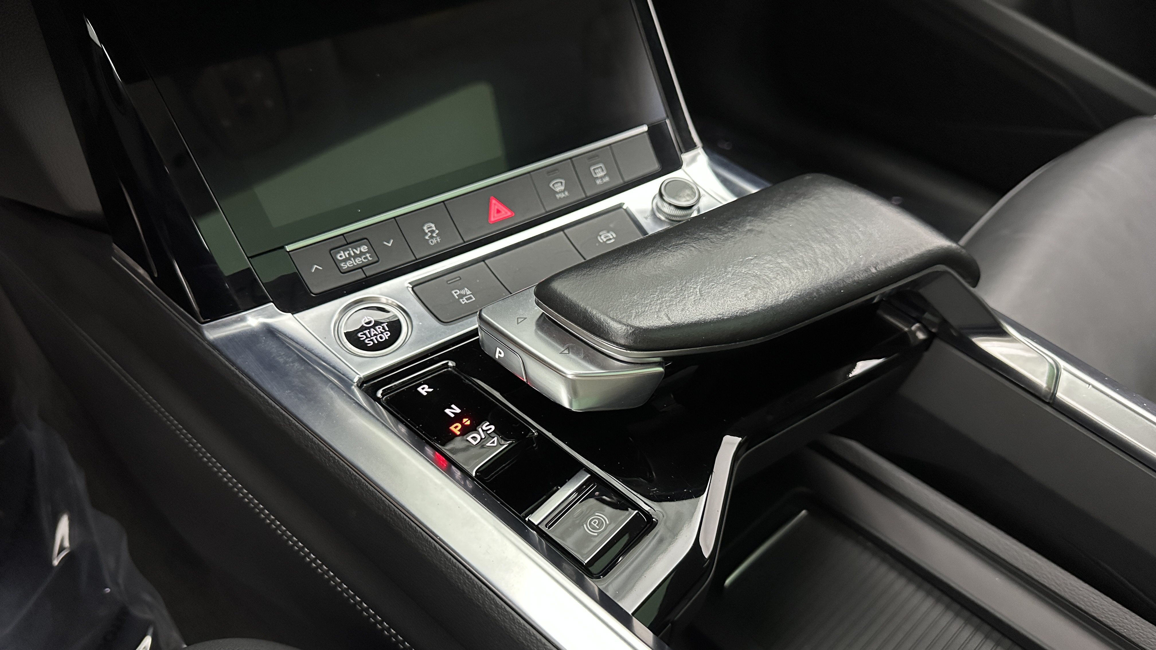 Used 2021 Audi e-tron Premium w/ Black Optic Package AWD/4WD image 21