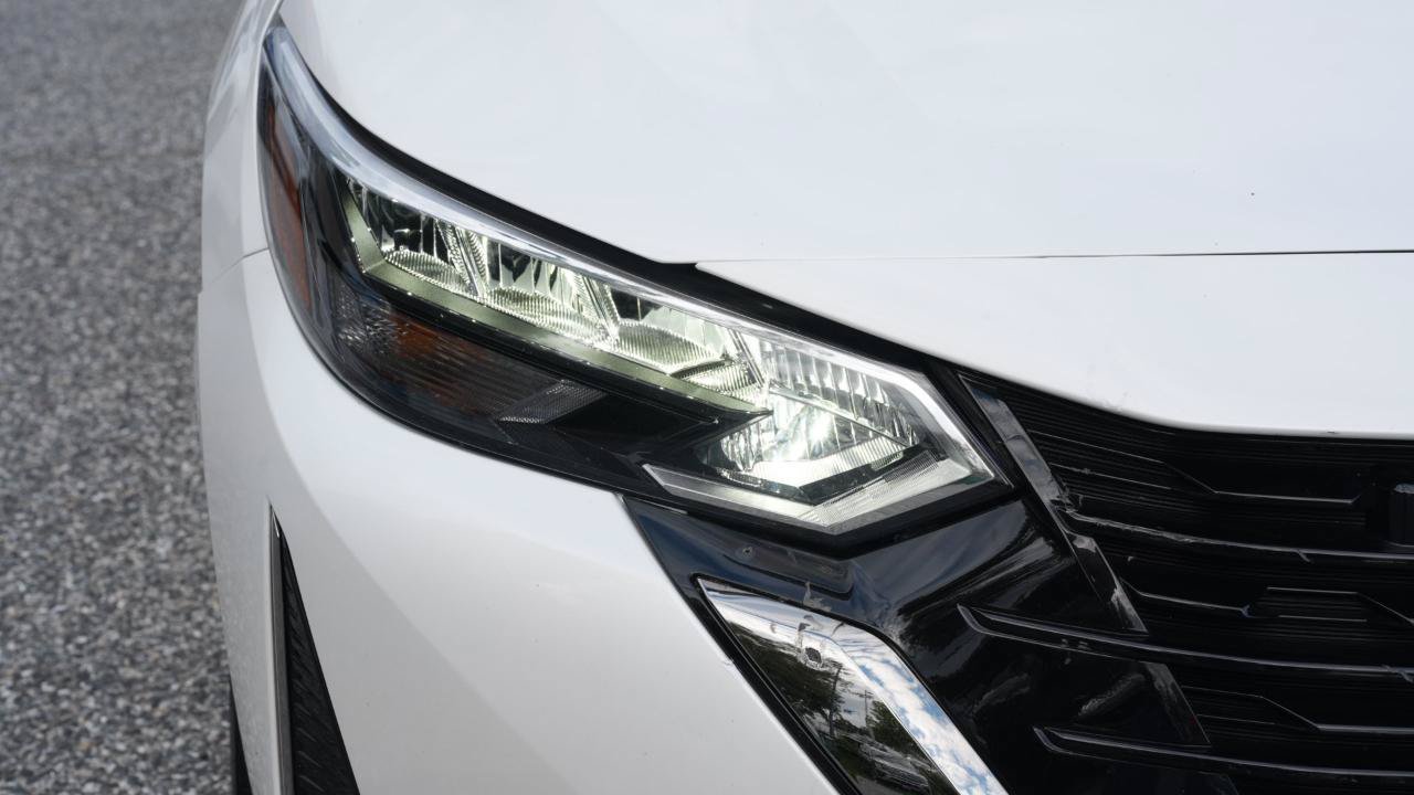 Used 2025 Nissan Sentra SR w/ Trunk Package FWD image 4