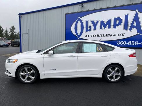 Used 2013 Ford Fusion SE FWD image 2