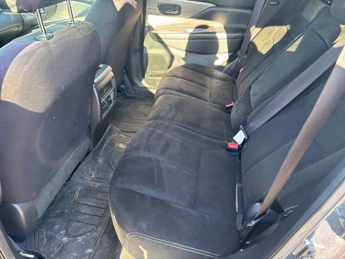 Used 2015 Nissan Murano SV image 32