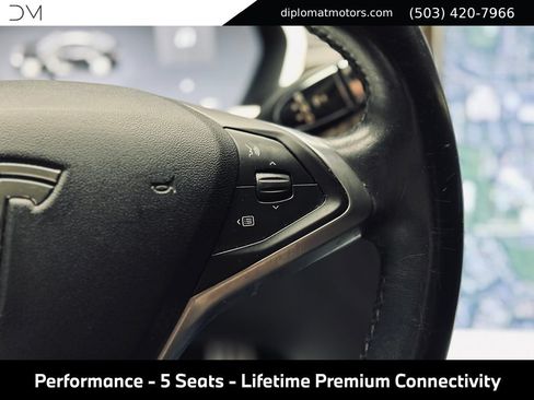 Used 2013 Tesla Model S Performance RWD image 30