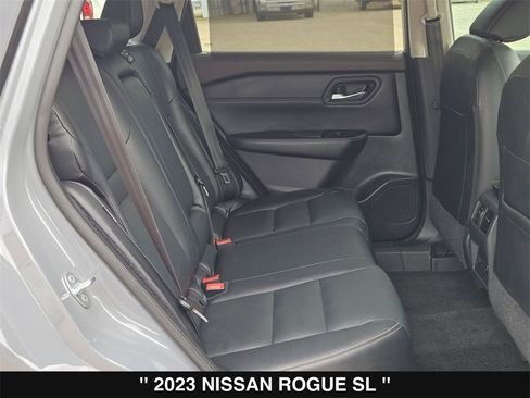 Used 2023 Nissan Rogue SL w/ SL Premium Package image 29