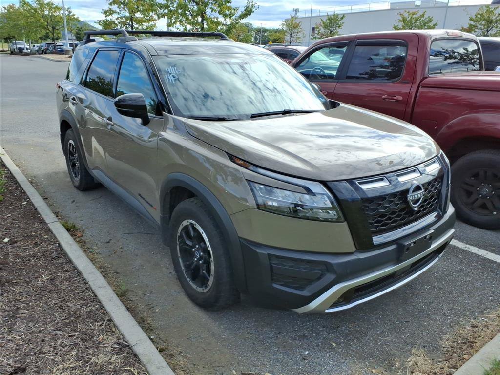 Used 2024 Nissan Pathfinder Rock Creek AWD/4WD image 2