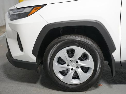 Certified 2025 Toyota RAV4 LE image 5