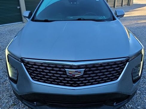 Used 2025 Cadillac XT4 Premium Luxury w/ Cold Weather Package FWD image 11
