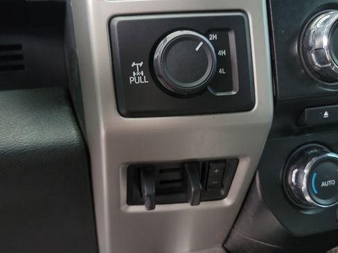 Used 2017 Ford F250 Lariat w/ FX4 Off-Road Package image 10