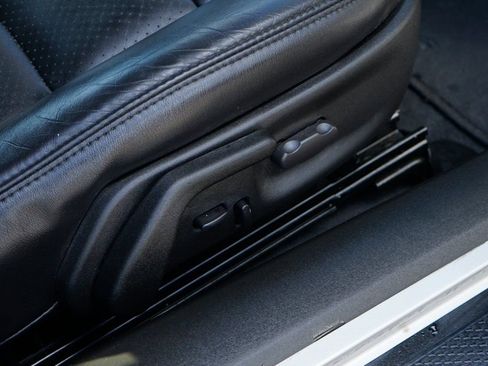 Used 2006 Chevrolet Corvette Coupe w/ Preferred Equipment Group image 41