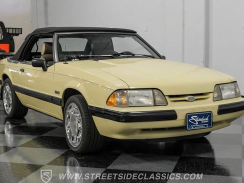 Used 1989 Ford Mustang LX image 15