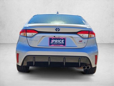 Used 2024 Toyota Corolla SE AWD/4WD image 7