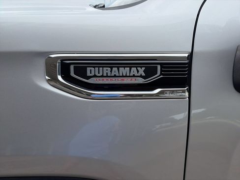Used 2022 GMC Sierra 1500 SLT w/ X31 Off-Road Package AWD/4WD image 32