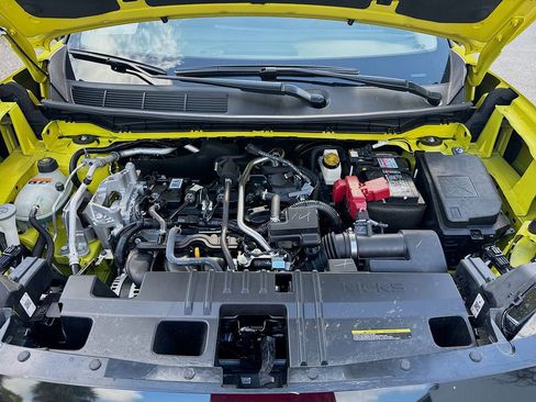 New 2025 Nissan Kicks SR image 29