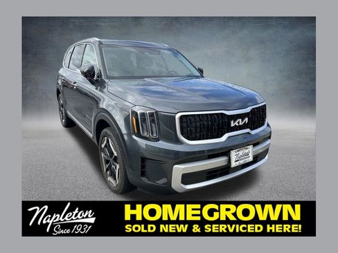 Used 2024 Kia Telluride EX w/ EX Captain's Chair Package image 1
