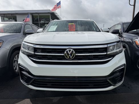 Used 2021 Volkswagen Atlas Cross Sport SE w/ Panoramic Sunroof Package AWD/4WD image 3