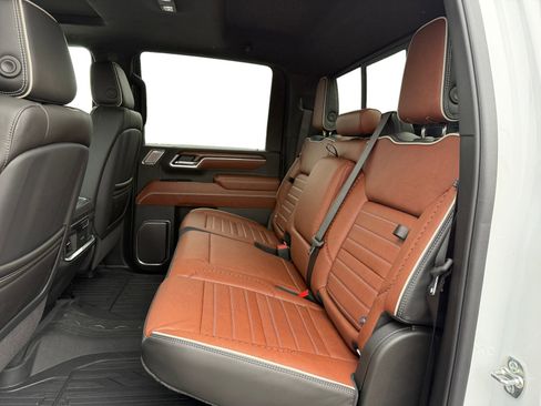 New 2025 GMC Sierra 2500 Denali Ultimate w/ Max Trailering Package image 16