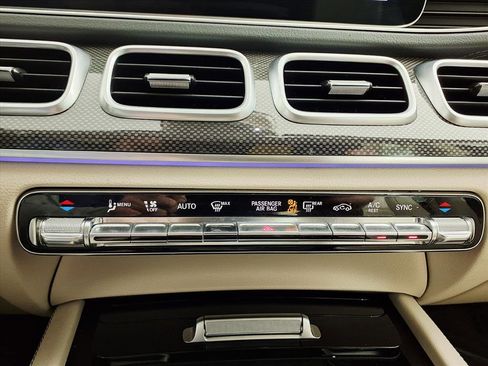 Used 2020 Mercedes-Benz GLS 450 4MATIC image 20