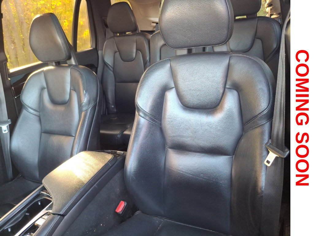 Used 2018 Volvo XC90 T6 Momentum w/ Convenience Package AWD/4WD image 14