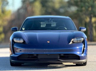 Used 2022 Porsche Taycan video 2