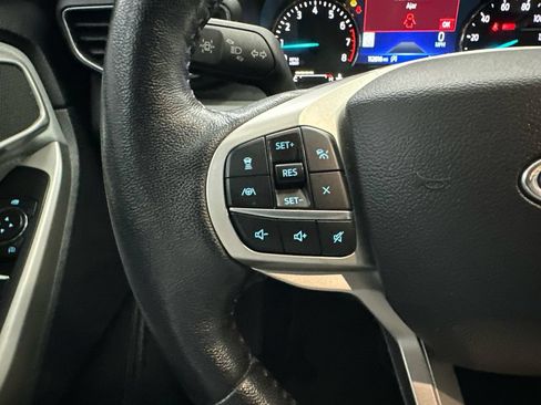 Used 2021 Ford Explorer XLT w/ Equipment Group 202A RWD image 27