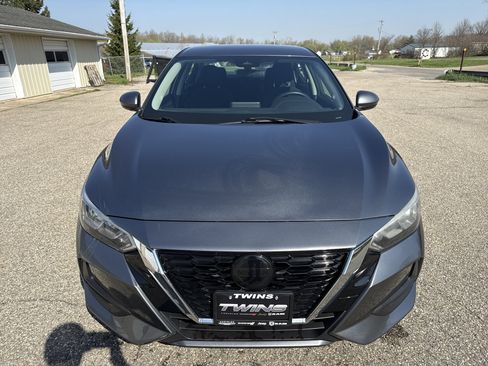 Used 2020 Nissan Sentra S w/ Lighting Package FWD image 11