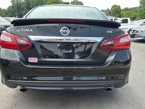 Used 2018 Nissan Altima 2.5 SR FWD image 5