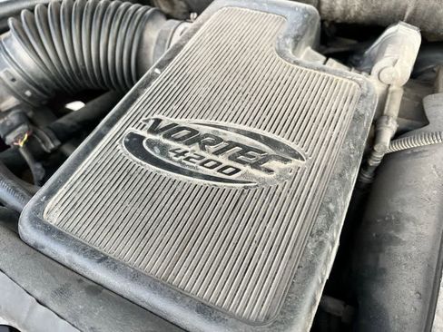 Used 2008 GMC Envoy SLT w/ Sun And 6-Disc Cd Package image 18