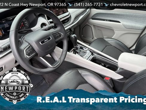 Used 2023 Jeep Compass Latitude AWD/4WD image 10