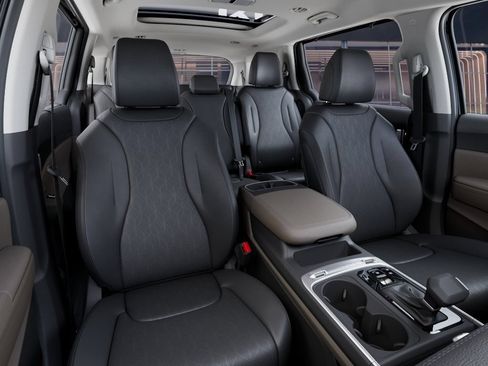 New 2026 Kia Carnival SX FWD image 15