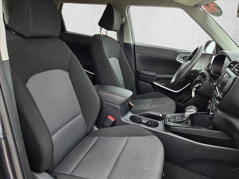 Used 2024 Kia Soul LX w/ Option Group 015 image 19