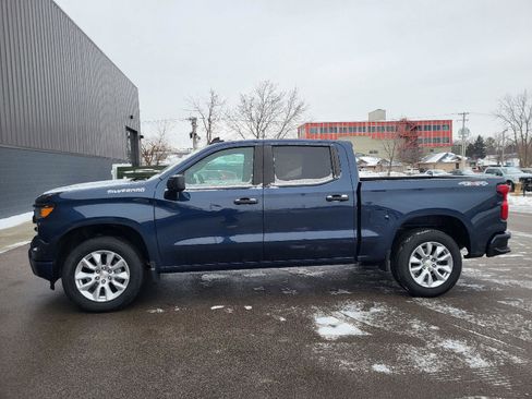 Used 2022 Chevrolet Silverado 1500 Custom image 6