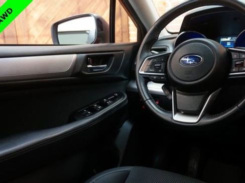 Used 2019 Subaru Outback 2.5i Premium image 32