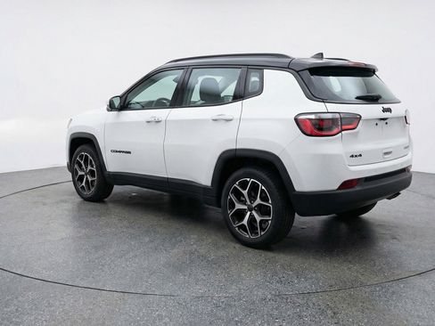 Used 2025 Jeep Compass Limited AWD/4WD image 6