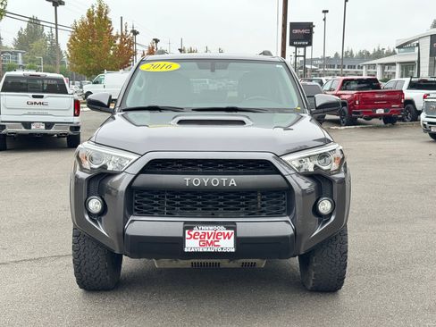 Used 2016 Toyota 4Runner TRD Pro image 2