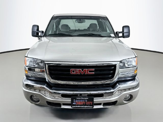 Used 2007 GMC Sierra 2500 SLE w/ Heavy-Duty Power Package RWD image 2