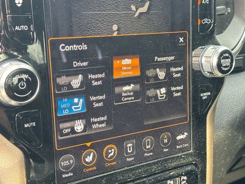 Used 2019 RAM 1500 Laramie AWD/4WD image 24