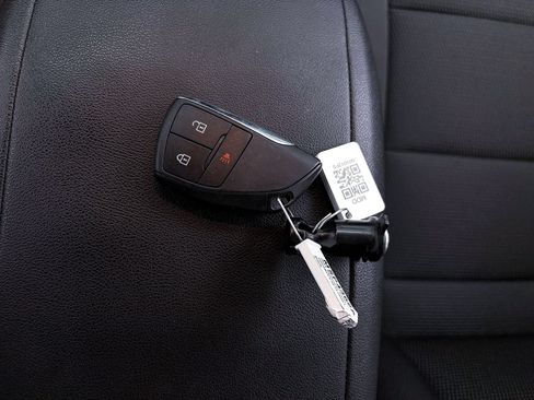 Used 2024 Chevrolet Colorado LT w/ LT Convenience Package RWD image 27