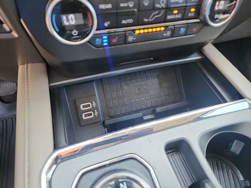 Used 2019 Ford Expedition XLT w/ Equipment Group 202A image 31