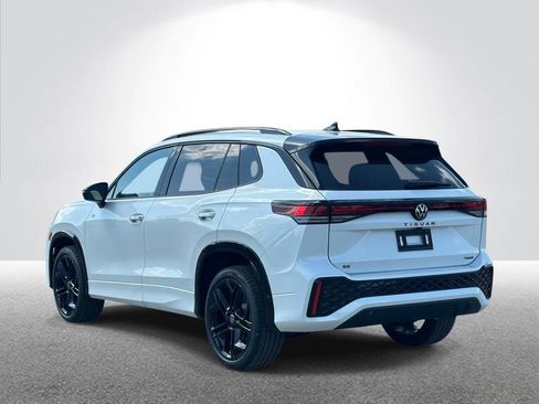 New 2026 Volkswagen Tiguan SE R-Line AWD/4WD image 3
