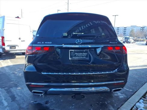 Used 2026 Mercedes-Benz GLS 450 4MATIC image 5