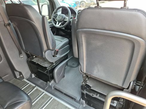 Used 2022 Mercedes-Benz Sprinter 3500 image 18