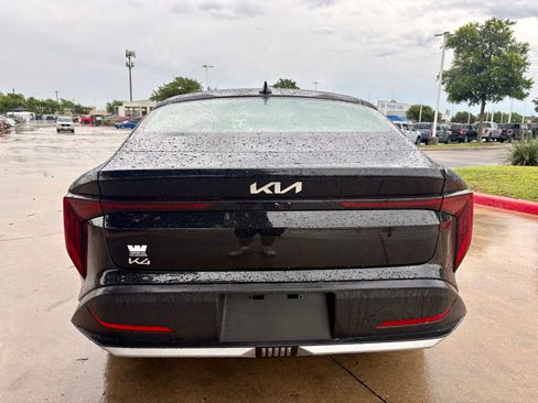 Used 2025 Kia K4 FWD image 4