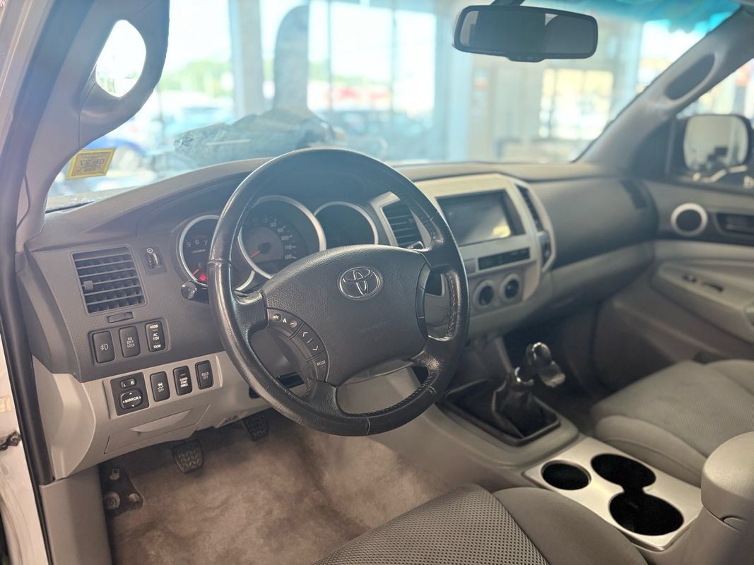 Used 2010 Toyota Tacoma 4x4 Access Cab V6 image 15