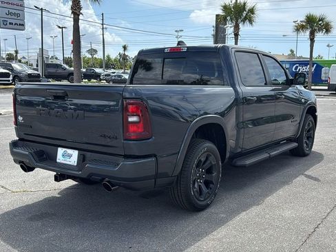 New 2026 RAM 1500 4x4 Crew Cab image 6