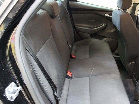 Used 2018 Ford Focus SE image 8