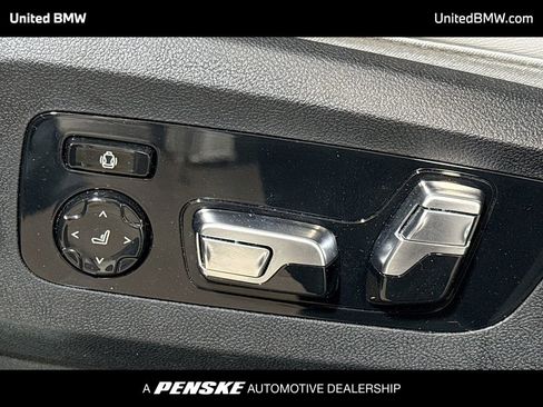 Used 2026 BMW X7 xDrive40i AWD/4WD image 4
