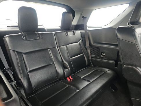 Used 2020 Ford Explorer XLT w/ Equipment Group 202A image 14