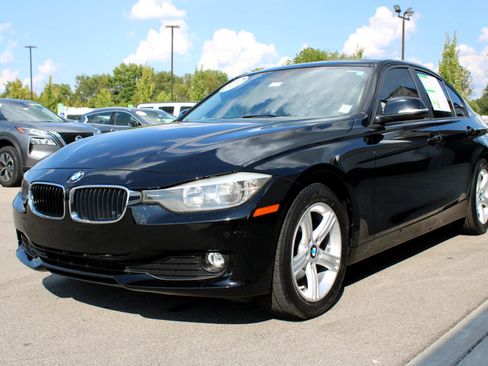 Used 2014 BMW 320i xDrive Sedan image 3