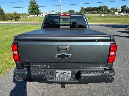 Used 2018 Chevrolet Silverado 1500 LT w/ LPO, Black Pack AWD/4WD image 6